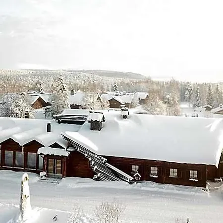 Yllaeshumina Hotel 3*
