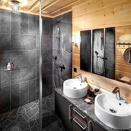Yllaeshumina Hotel Äkäslompolo