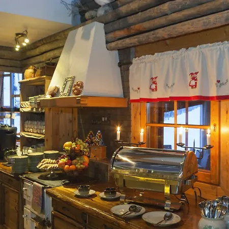 酒店 Yllaeshumina 3*