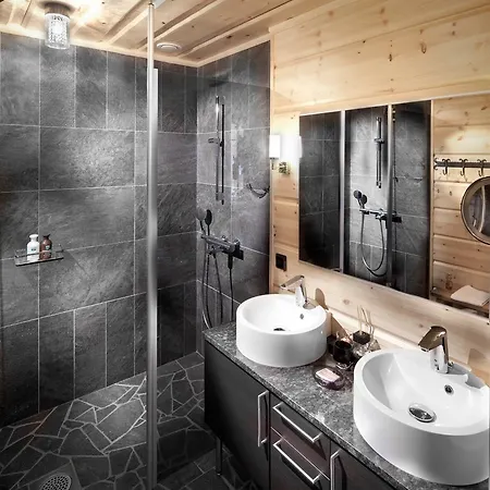 Yllaeshumina 酒店 Äkäslompolo