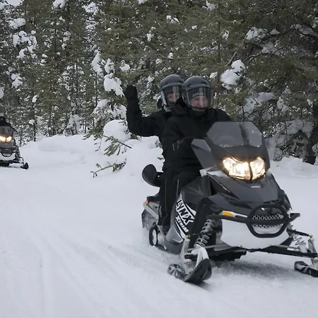 Yllaeshumina 酒店 3*